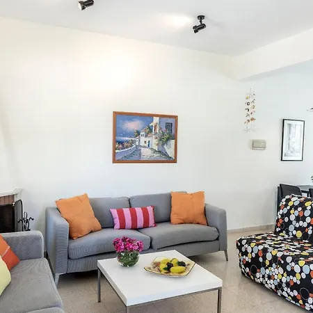 Villa Cape Greco Palm Trees