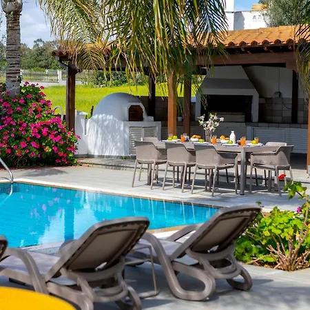 Cape Greco Palm Trees Villa Ajía Nápa