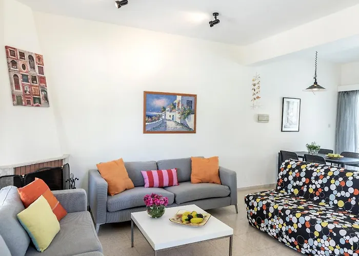 Villa Cape Greco Palm Trees