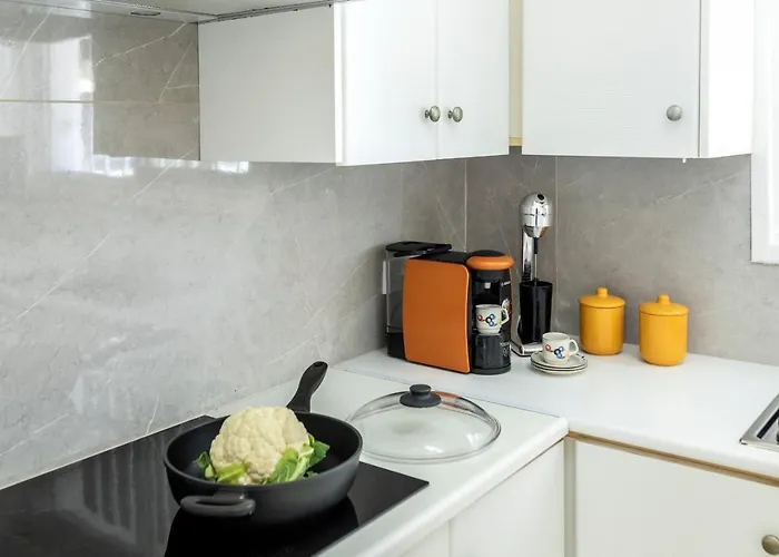 Villa Cape Greco Palm Trees